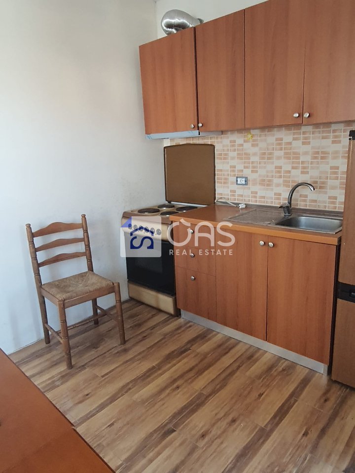 Apartament 1+1 Me Qira në Tregu Elektrik, Tiranë - 300€ | 55 m²