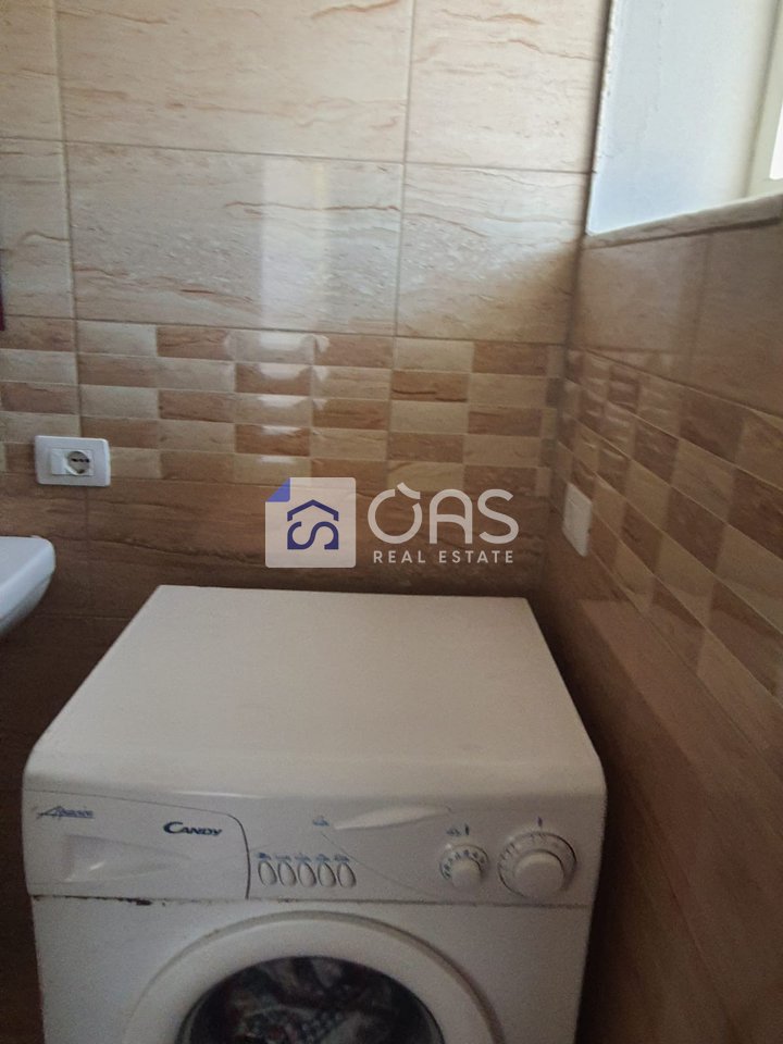 Apartament 1+1 Me Qira në Tregu Elektrik, Tiranë - 300€ | 55 m²