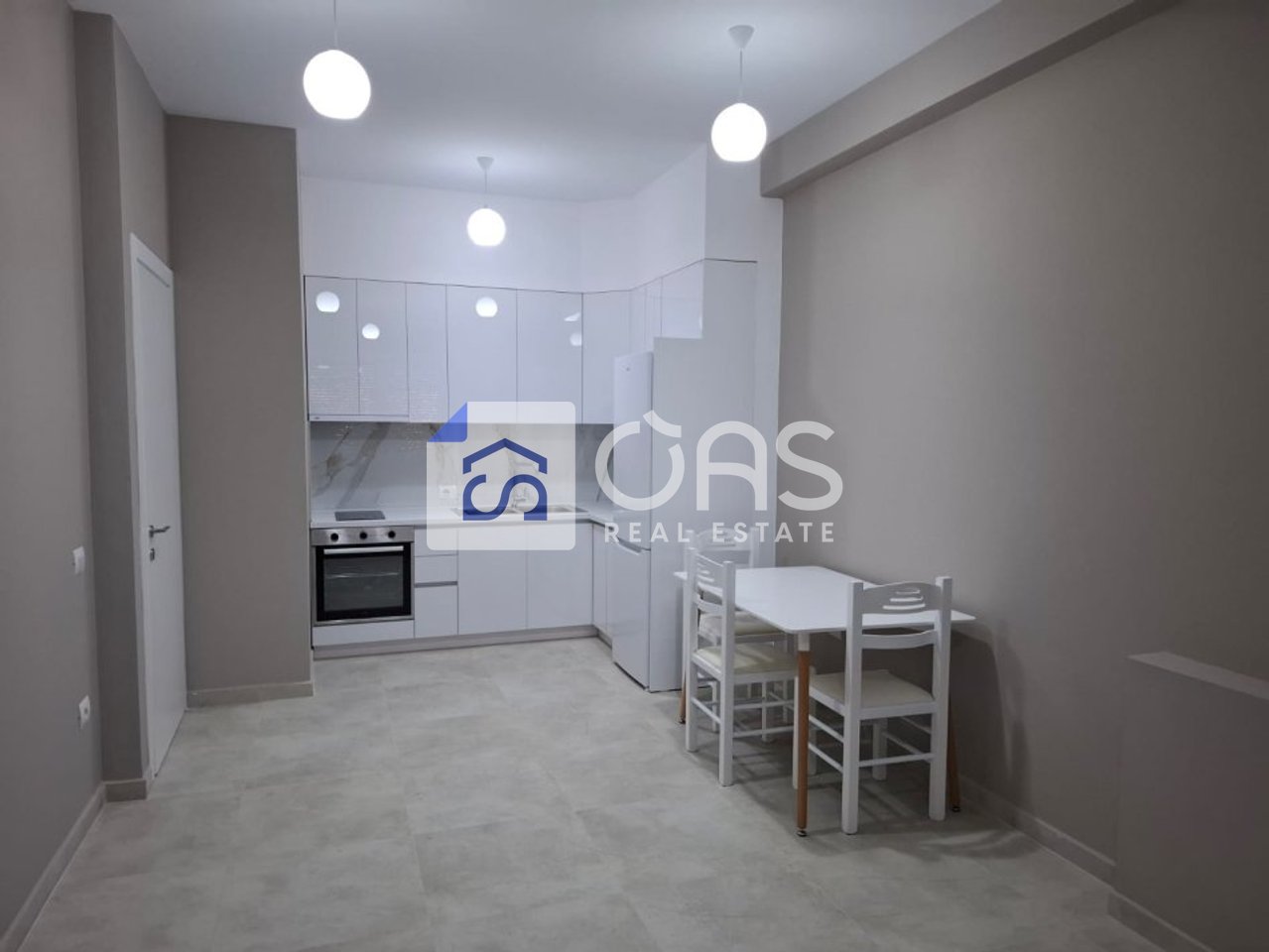 Appartamento 1+1 in affitto nell'edificio con frecce