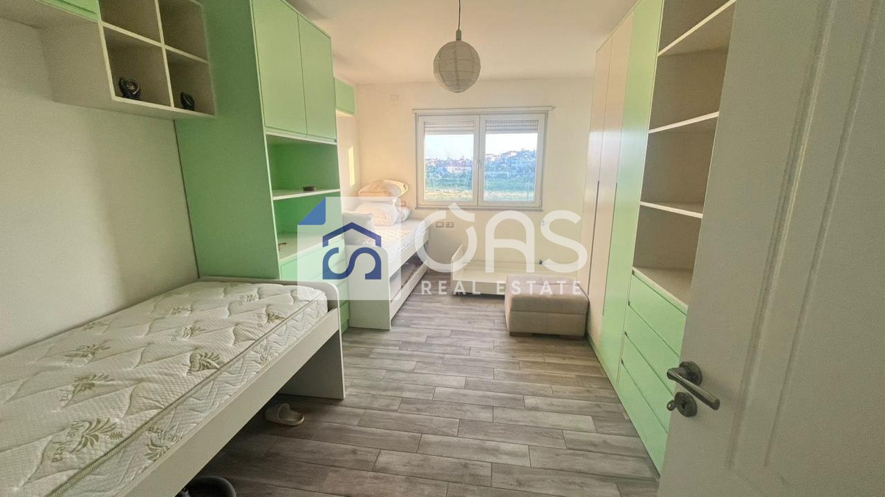 Jepet apartament me qera 2+1 Astir