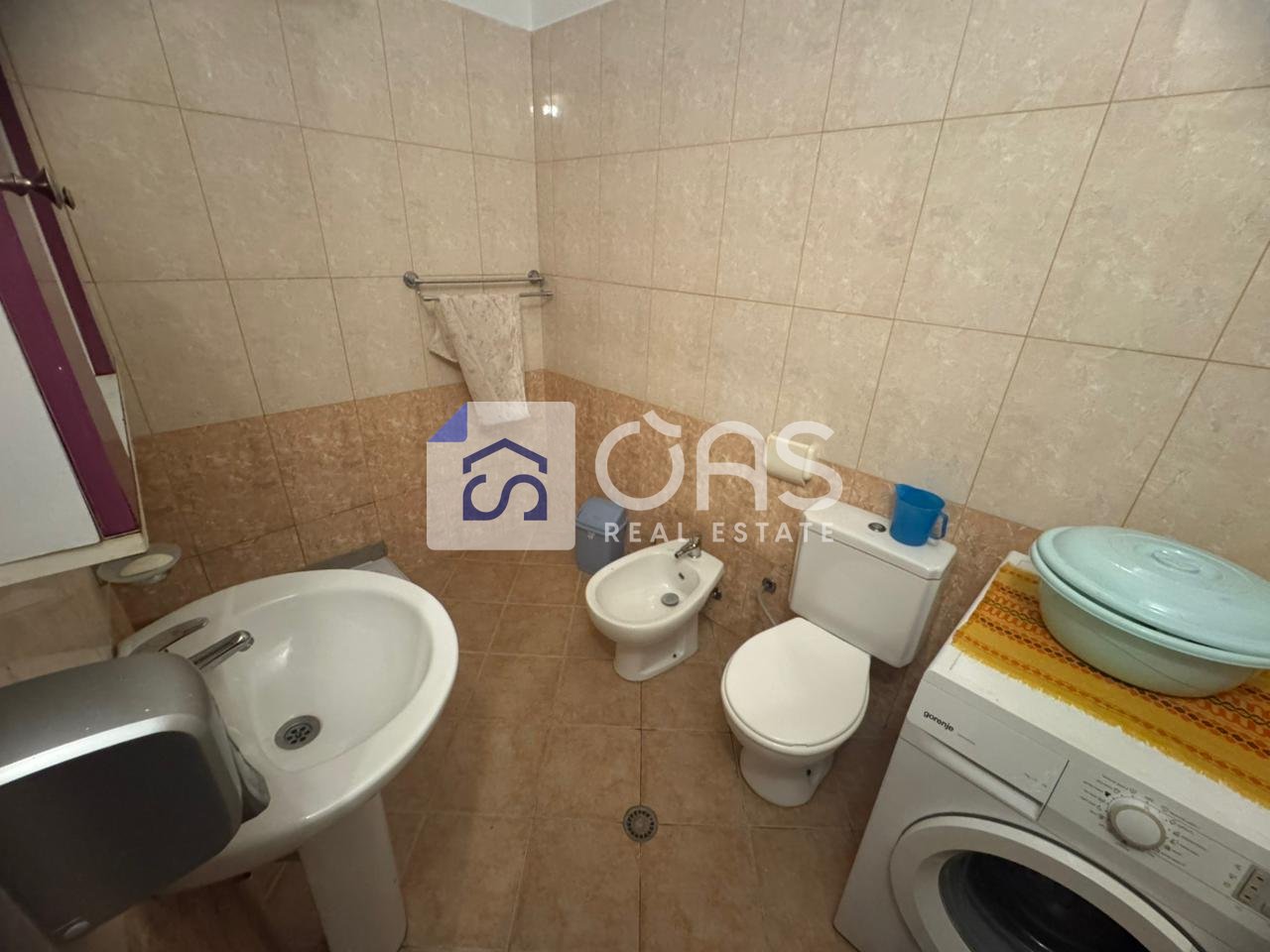 Jepet me qira apartamenti 2+1 ne Astir