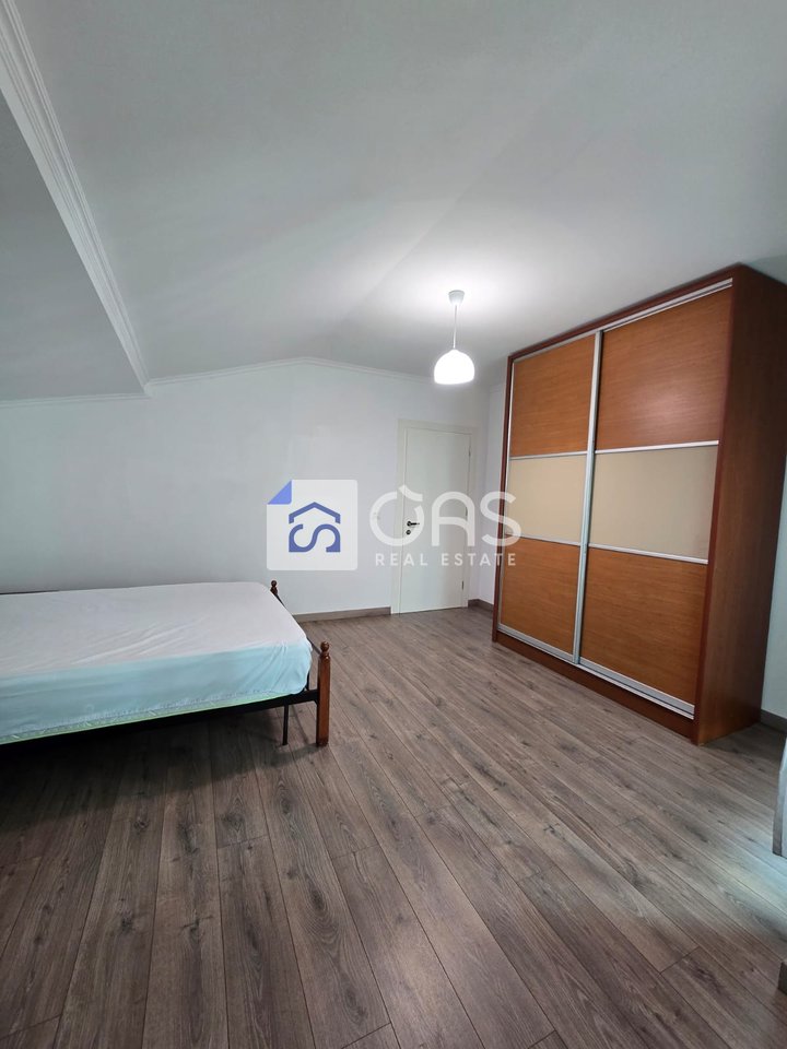 A 2+1 duplex is for rent on Durrës Street.