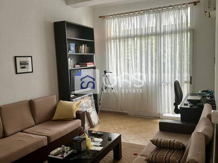 Vendesi appartamento 1+1 in Via Durazzo