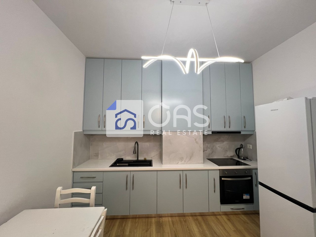 Jepet apartament 1+1 Tek Ish Fusha e Aviacionit