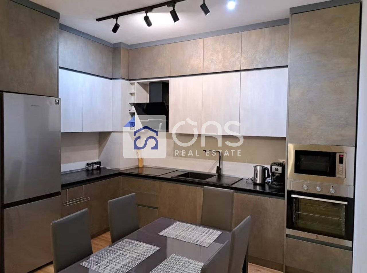 Apartment for rent 2+1+2 at the New Bazaar