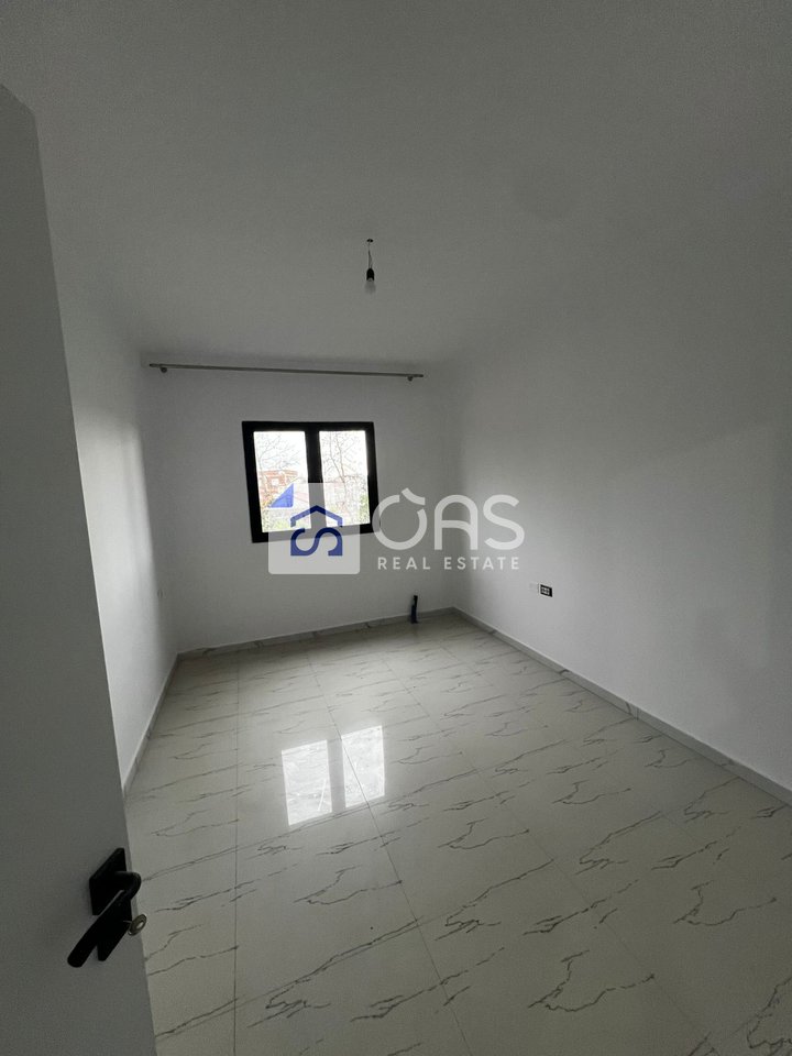 Jepet me qera apartament 2+1 ne Laprak.