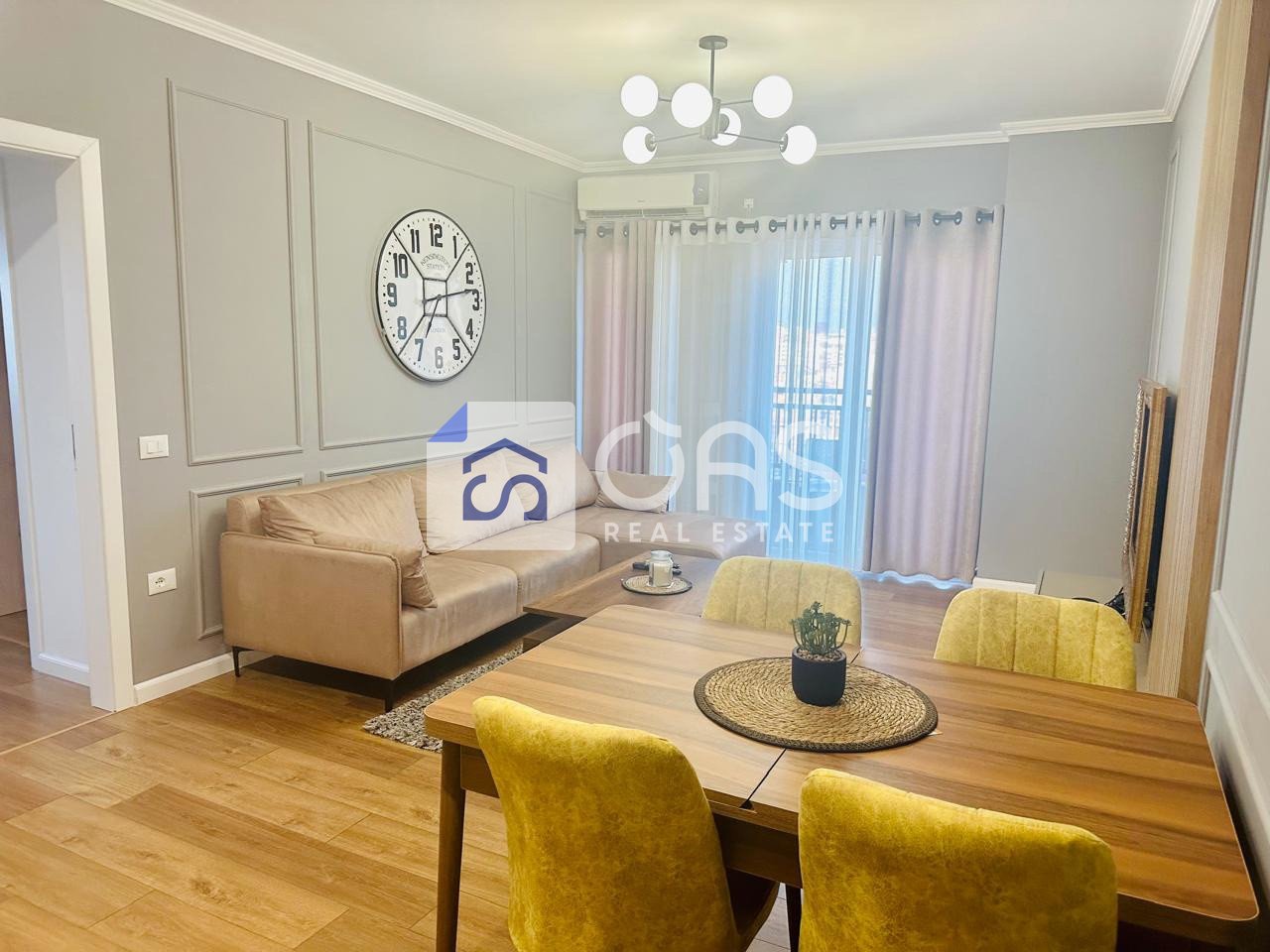 Jepet apartament me qera 2+1  ne Astir Vila L