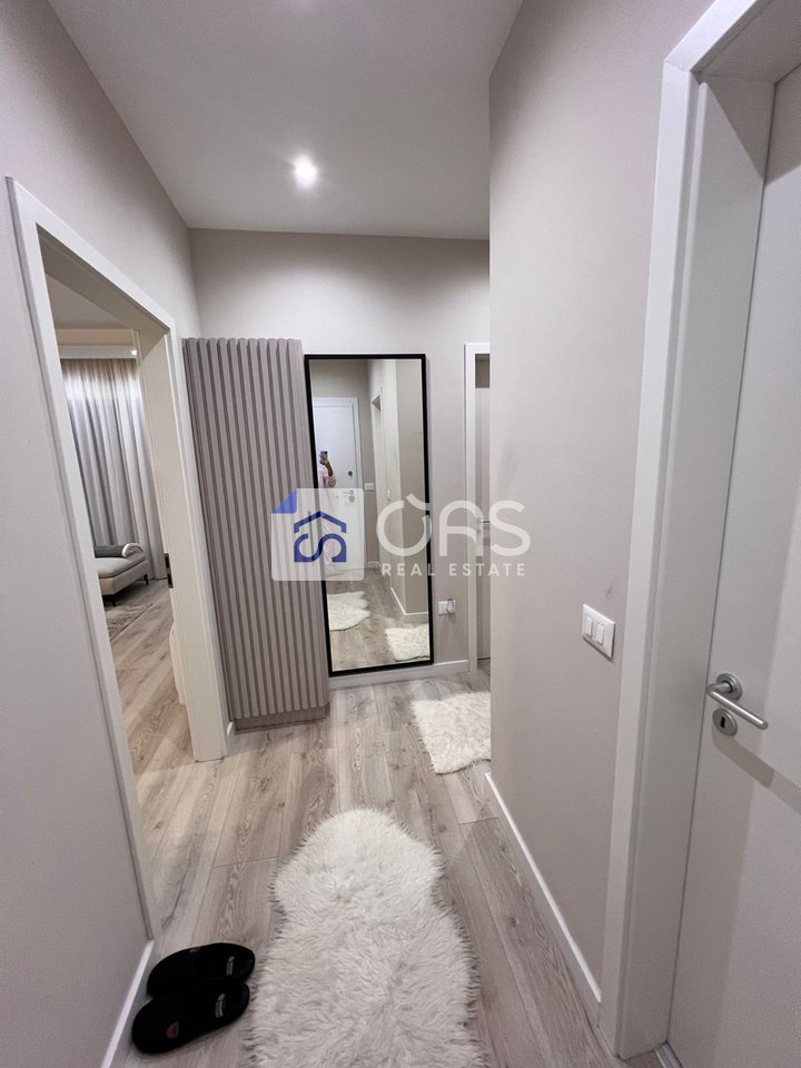 Jepet apartament me qera 2+1+2+garazhd tek 21 Kompleksi Kontakt