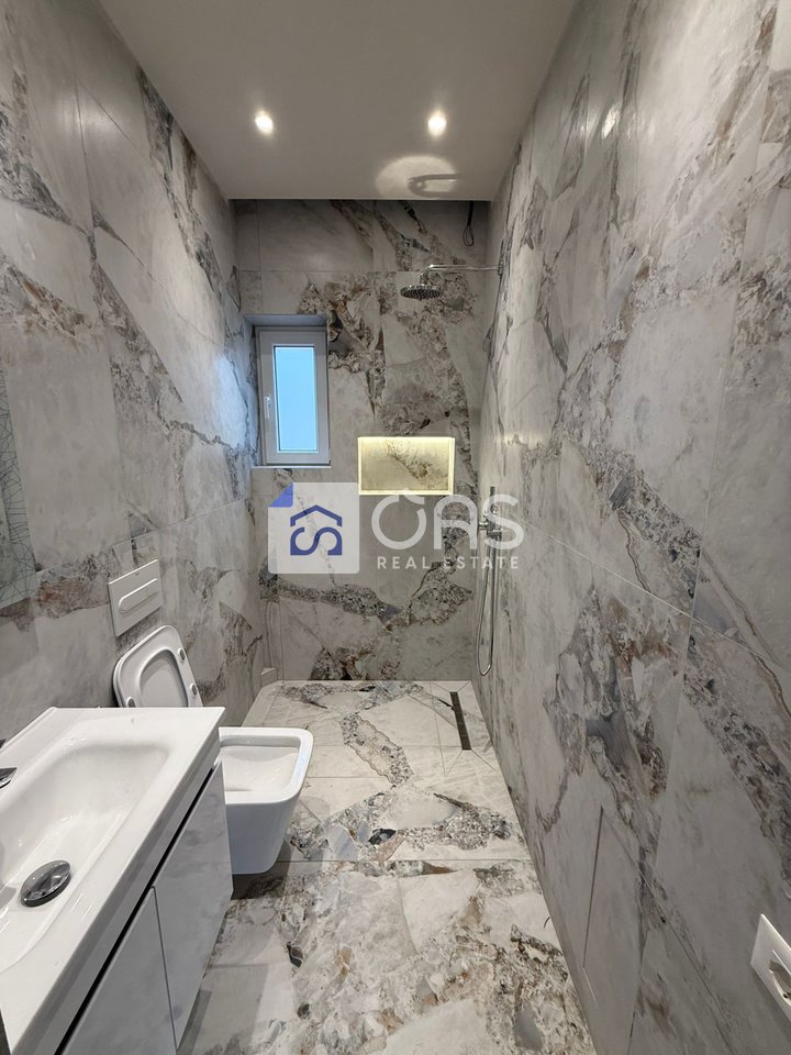 Villa su due piani in affitto a 21Sh