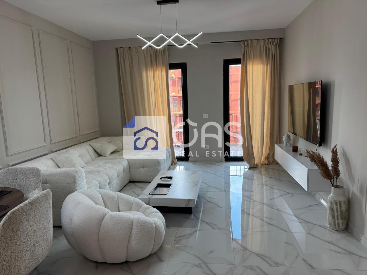 Jepet apartament 3+1+2 tek Rruga e kavajes  Garden Building