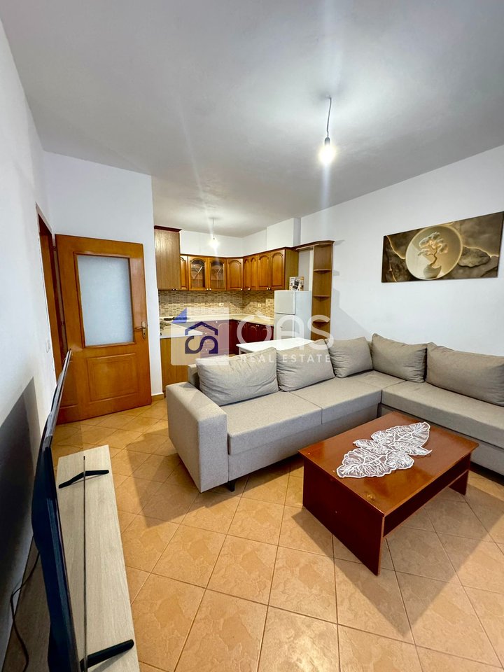 Jepet apartament me qera 2+1 ne Laprake