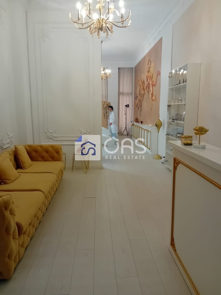 "Shops for Rent Garden Building"