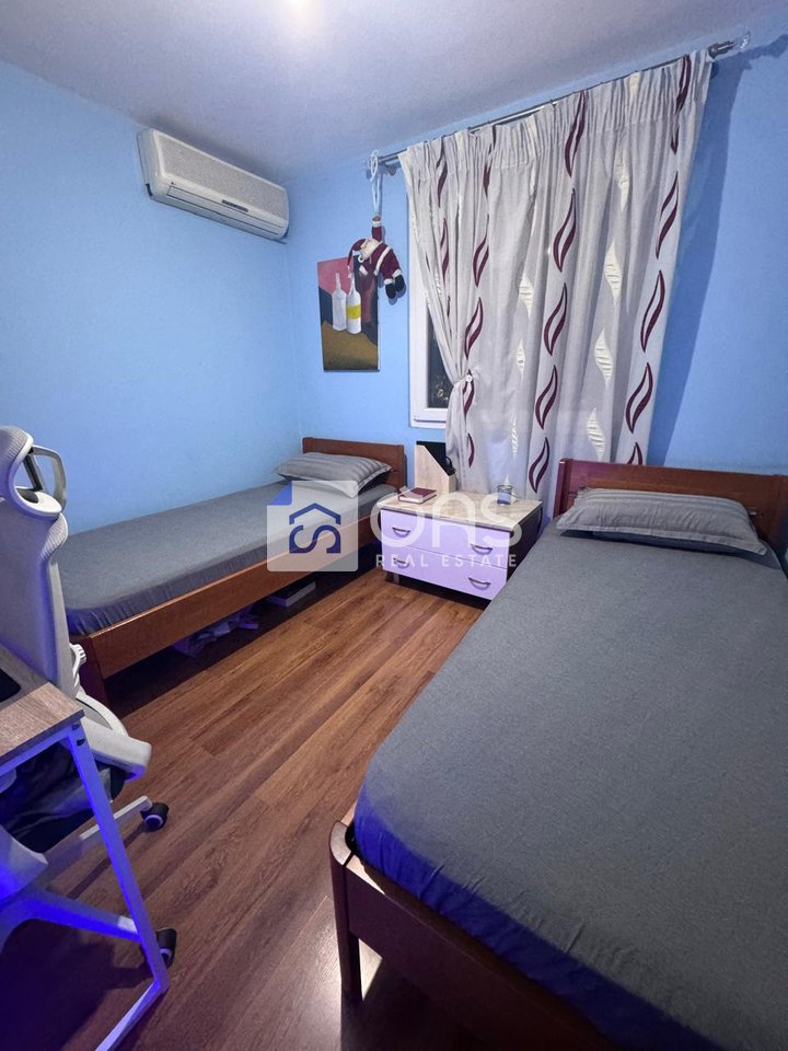 2+1 apartment for rent in Bllok.