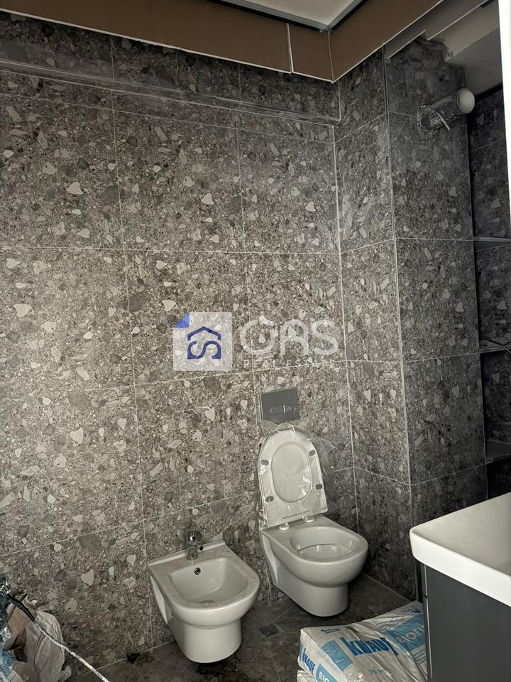 Jepet me qera apartament 1+1+Parkim tek Urban Gate ne Astir.