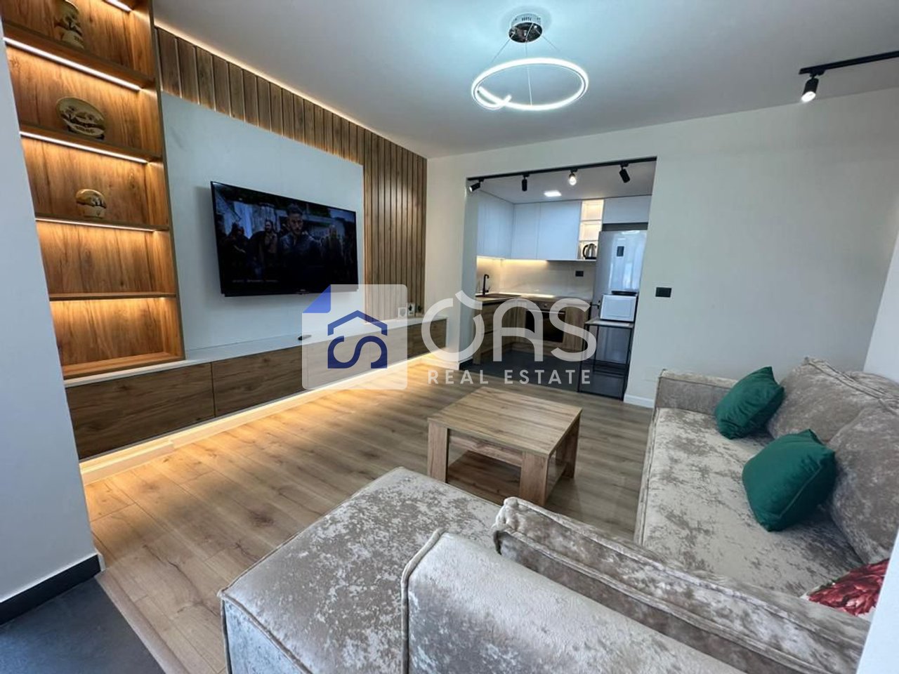 Jepet apartament me qera 1+1 tek Pazari i Ri