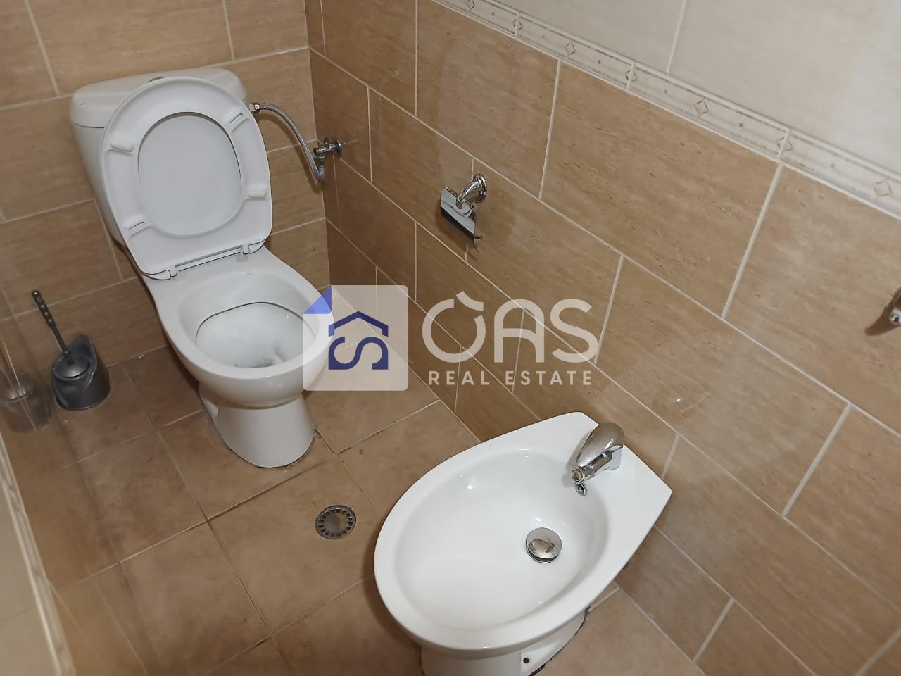 Jepet me qera apartament 2+1 ne Porcelan