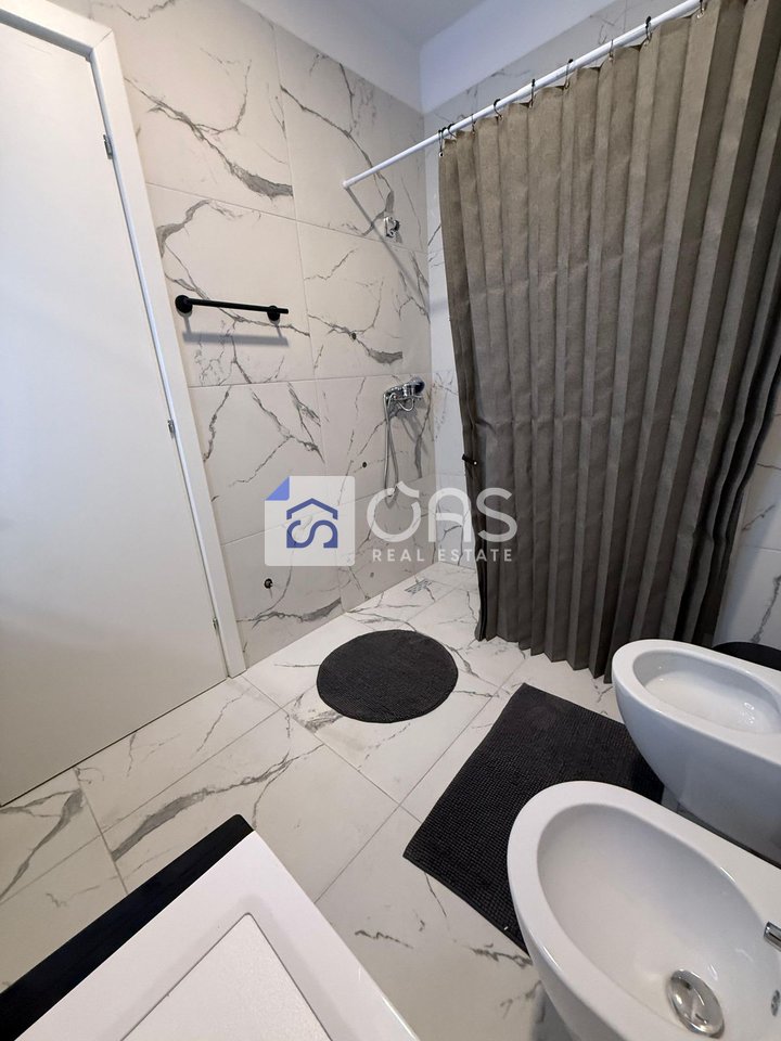 Jepet me qera apartament 2+1 te Univers City