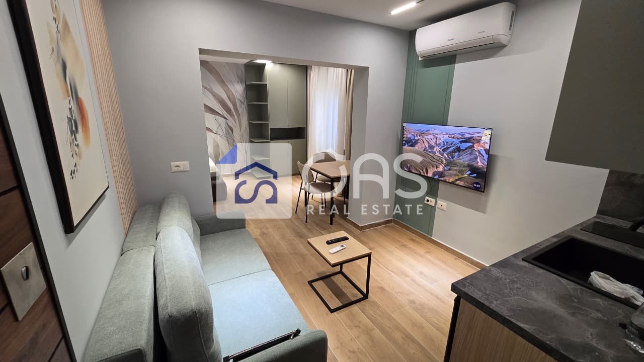 Shiten 3 garsionere + lavanderi tek Mine Peza perballe Golden Tower