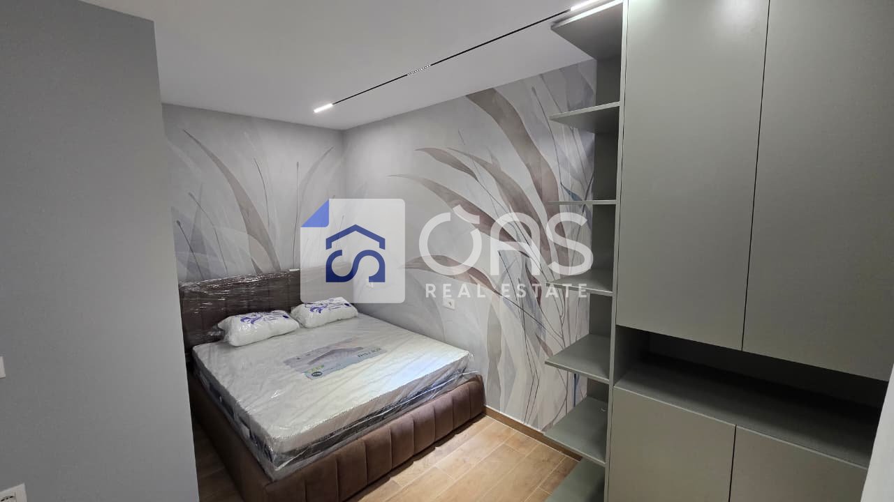 Shiten 3 garsionere + lavanderi tek Mine Peza perballe Golden Tower