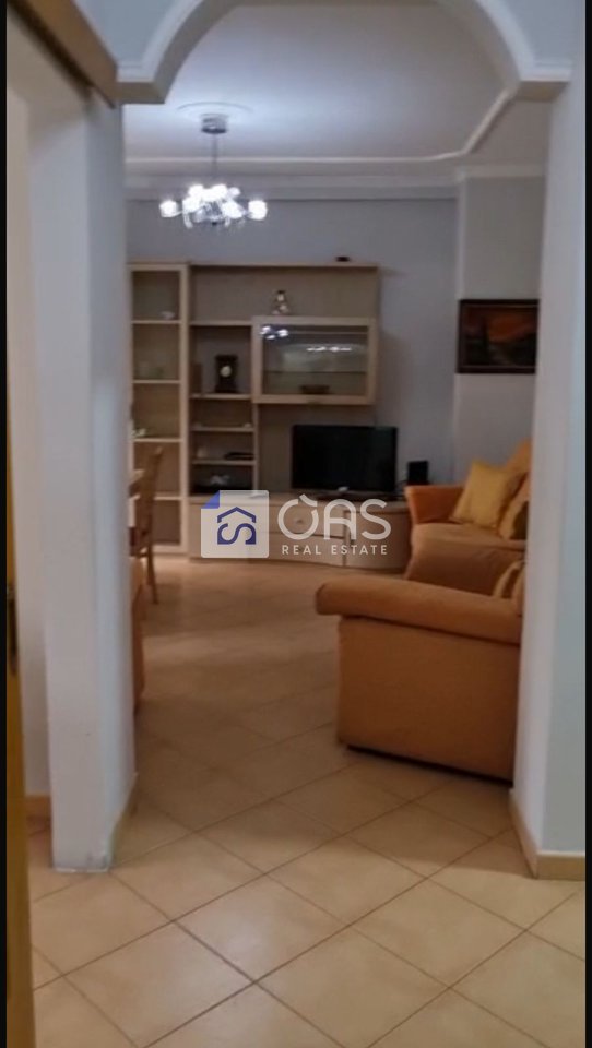 Apartment for rent 2+1 at Komuna e Parisi