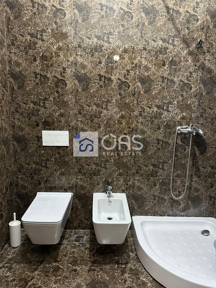 Jepet me qera apartament 2+1 te  Zogu I Zi