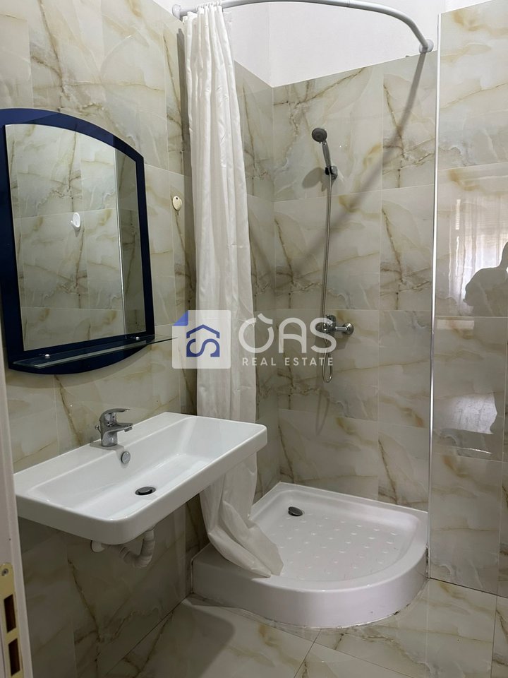 Jepet me qera apartament 2+1 te  Zogu I Zi