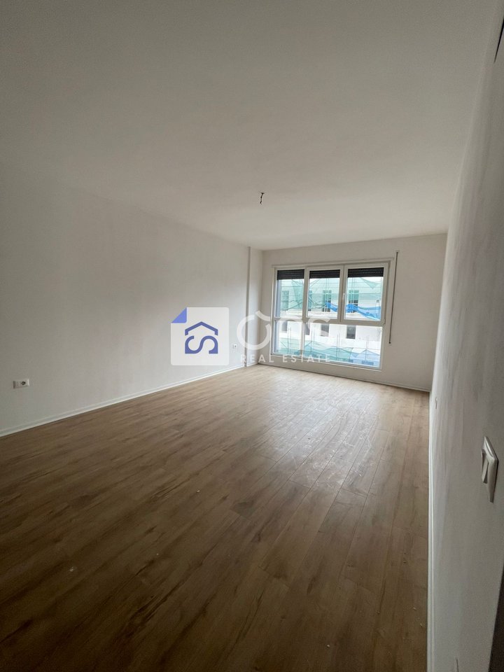 Vendesi appartamento 2+1+2 a Don Bosko