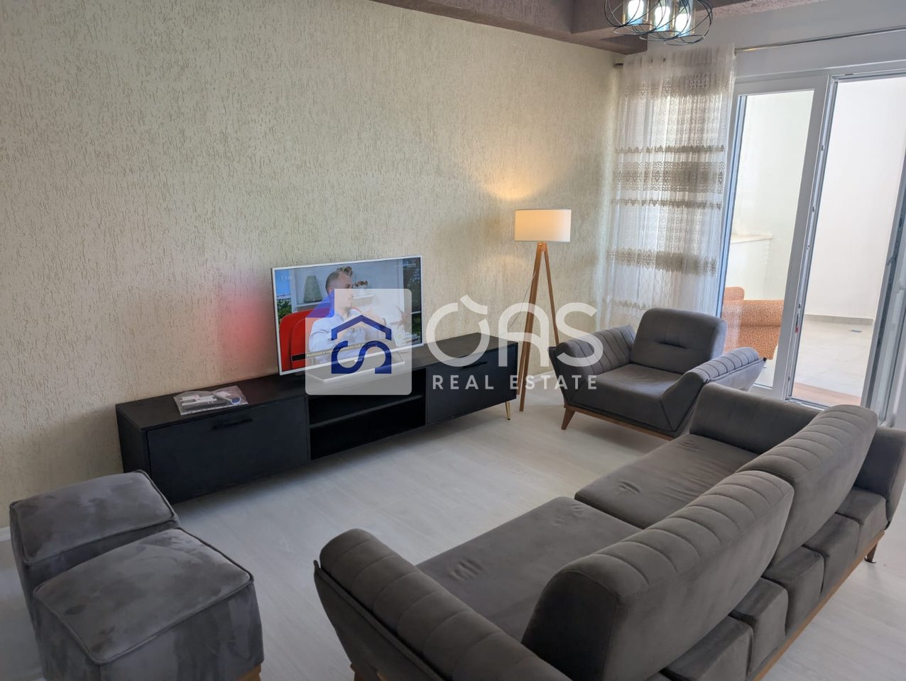 Affittasi appartamento 2+1+posto auto in Astir River Residence.