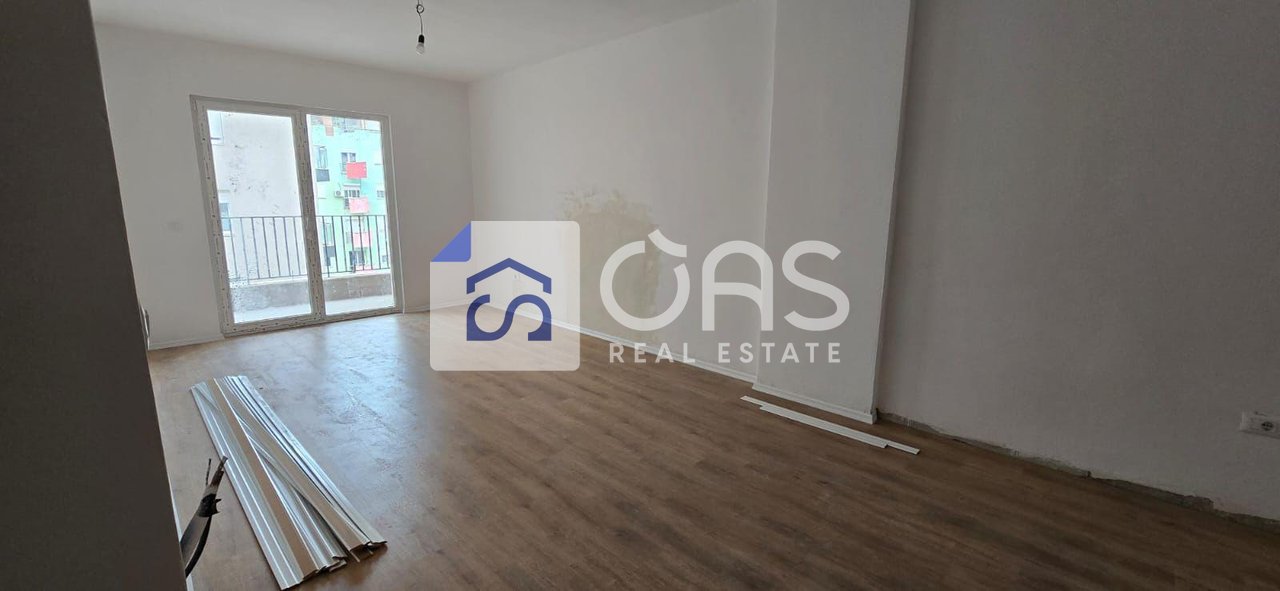 Shitet apartament 2+1+2 ne Laprake