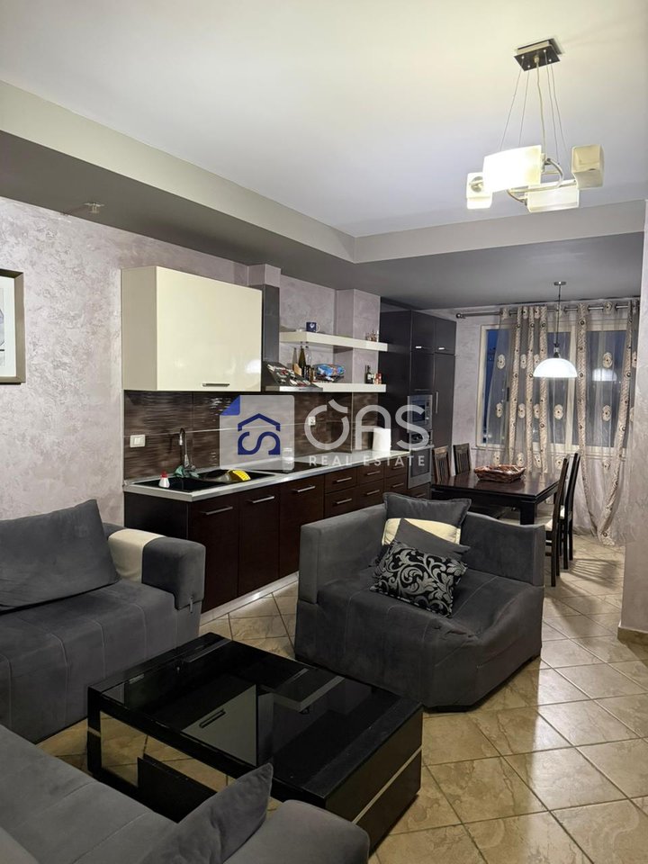 Apartment 2+1 for rent on Rruga e Kavajes.