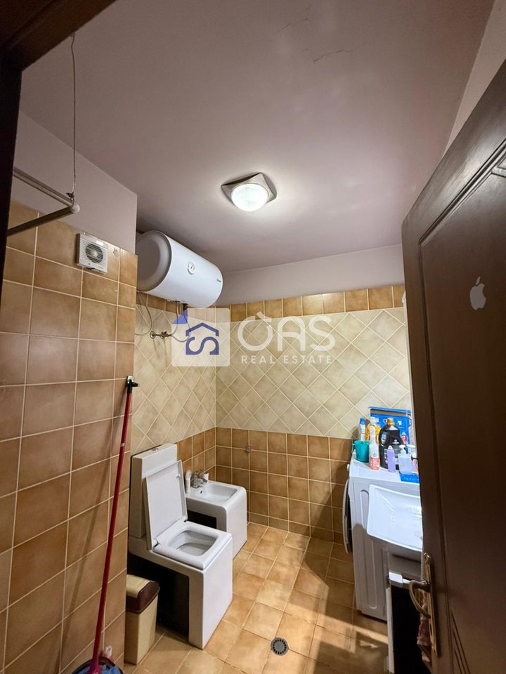 Apartment 2+1 for rent on Rruga e Kavajes.