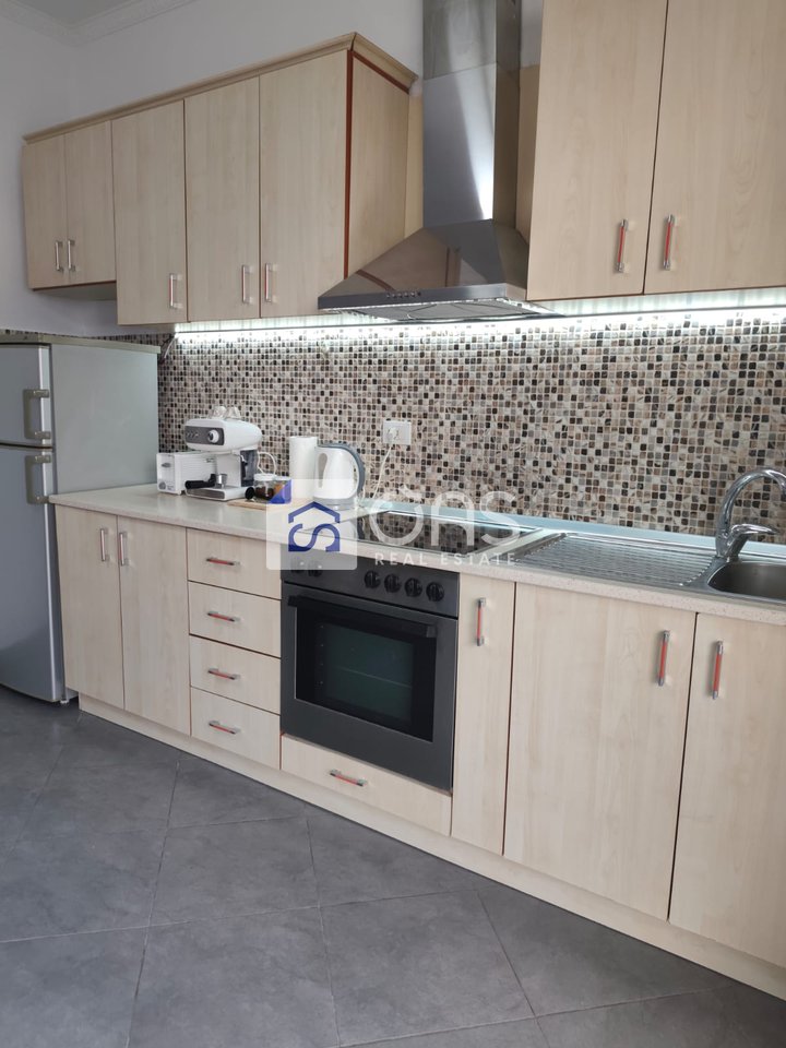 Jepet apartament me qera 1+1 21 Dhjetori