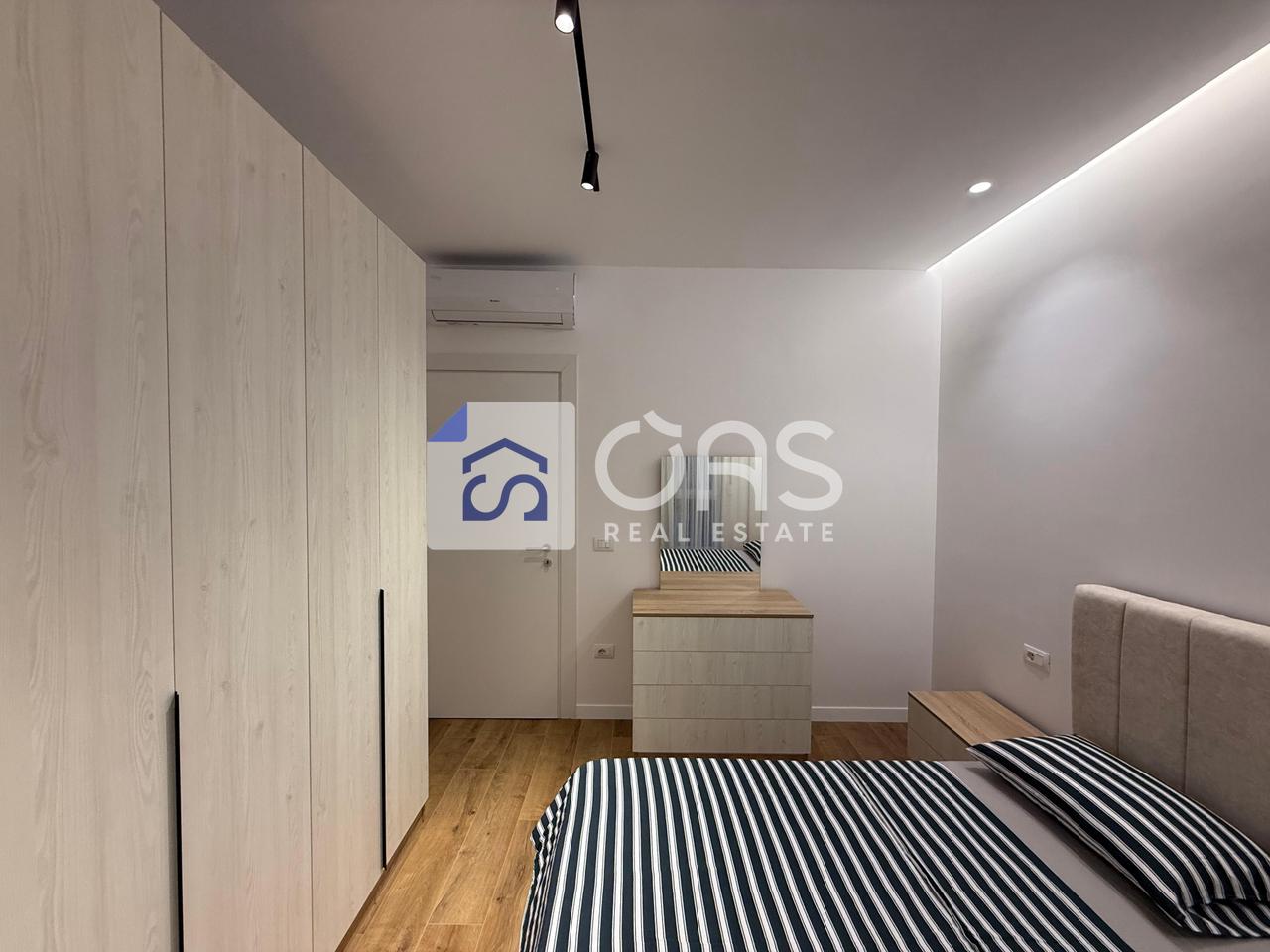 Jepet me qera apartament 1+1+ post parkimi tek Univers City.