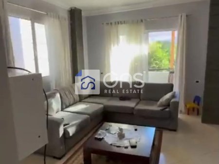 Jepet apartament me qera 3+1 ne Selite