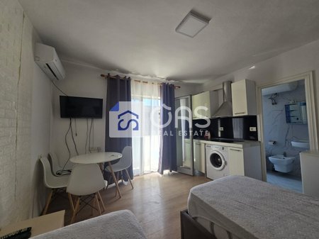 Studio apartment for rent 21 December