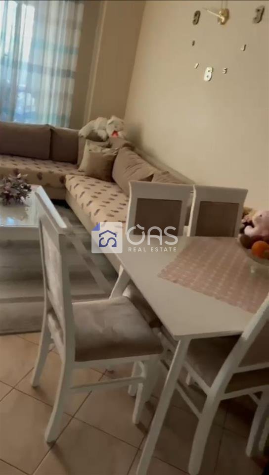 Jepet me qera apartamenti 2+1+2  yzberisht