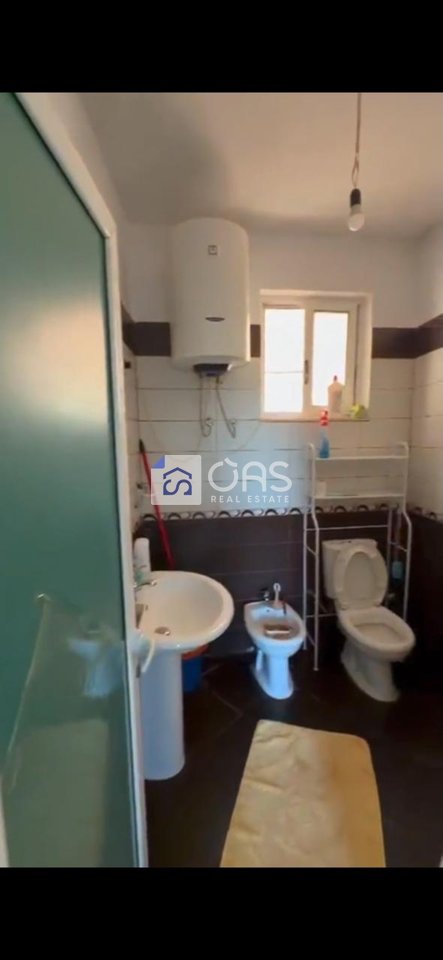 Jepet apartament me qera 3+1 ne Selite