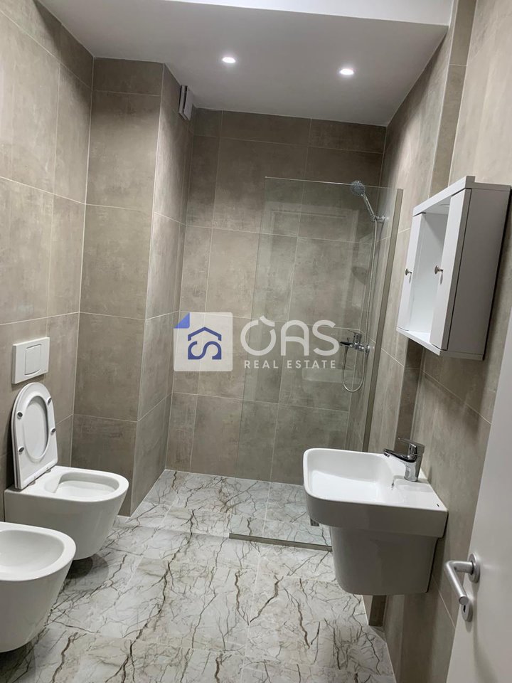 Jepet apartament me qera 1+1 Laprak