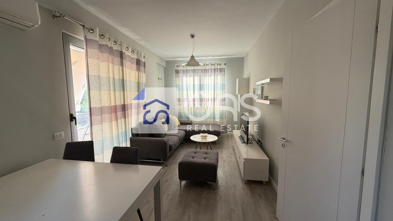 Jepet apartament me qera 2+1 te Liqeni i Thate
