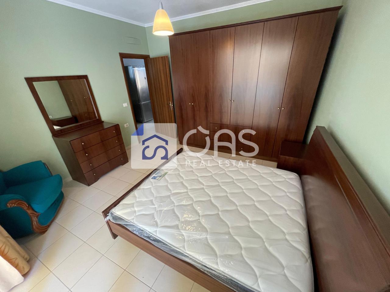 Jepet me qera apartamenti 2+1+2 kopshti zologjik