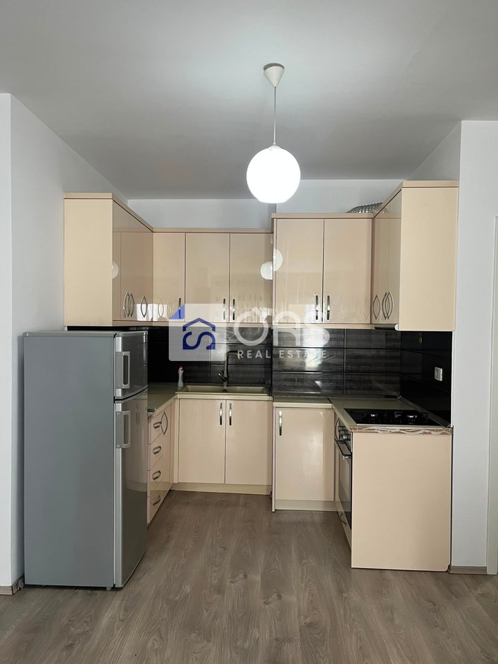 Jepet apartament me qera 2+1+2 te Siri Kodra