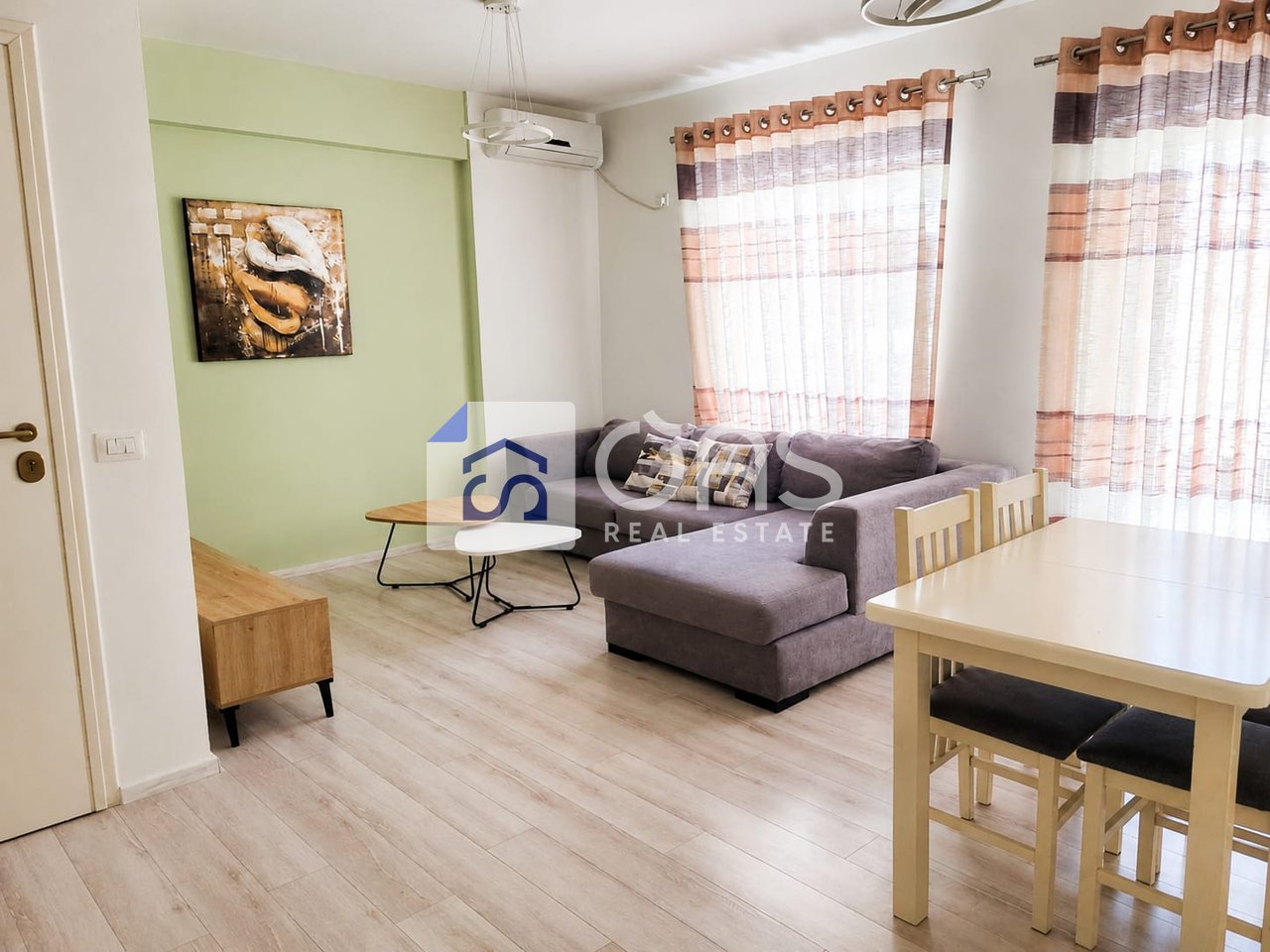 Jepet me qera apartamenti 2+1+2 kopshti zologjik