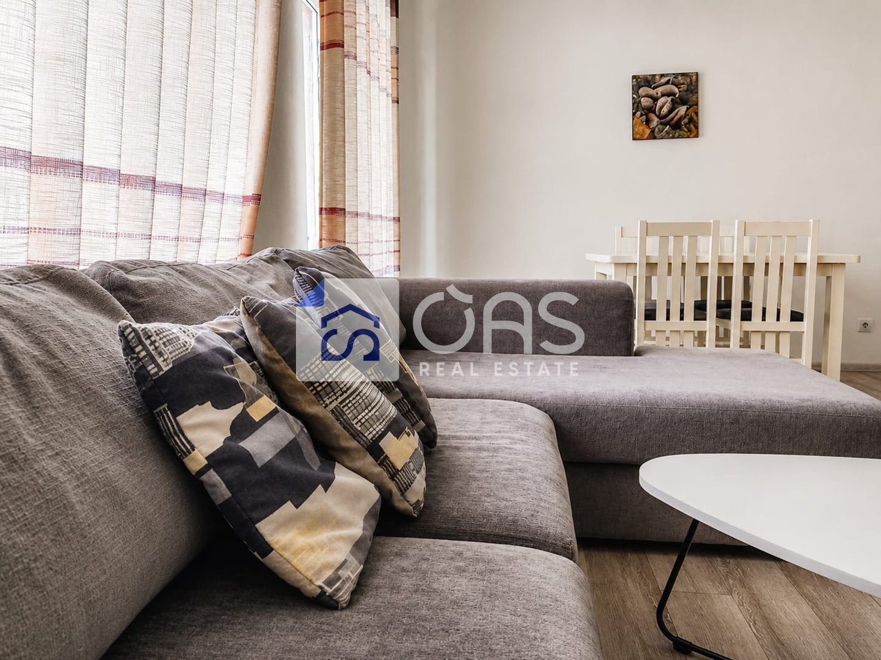 Jepet me qera apartamenti 2+1+2 kopshti zologjik