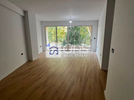 Shitet apartament 2+1 ne Don Bosko.