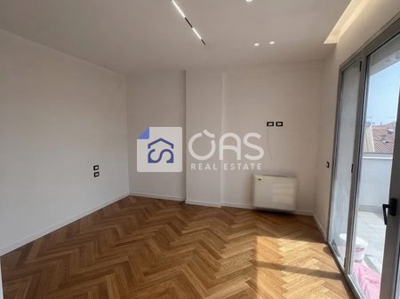 Shitet apartament 1+1 te 21 Dhjetori