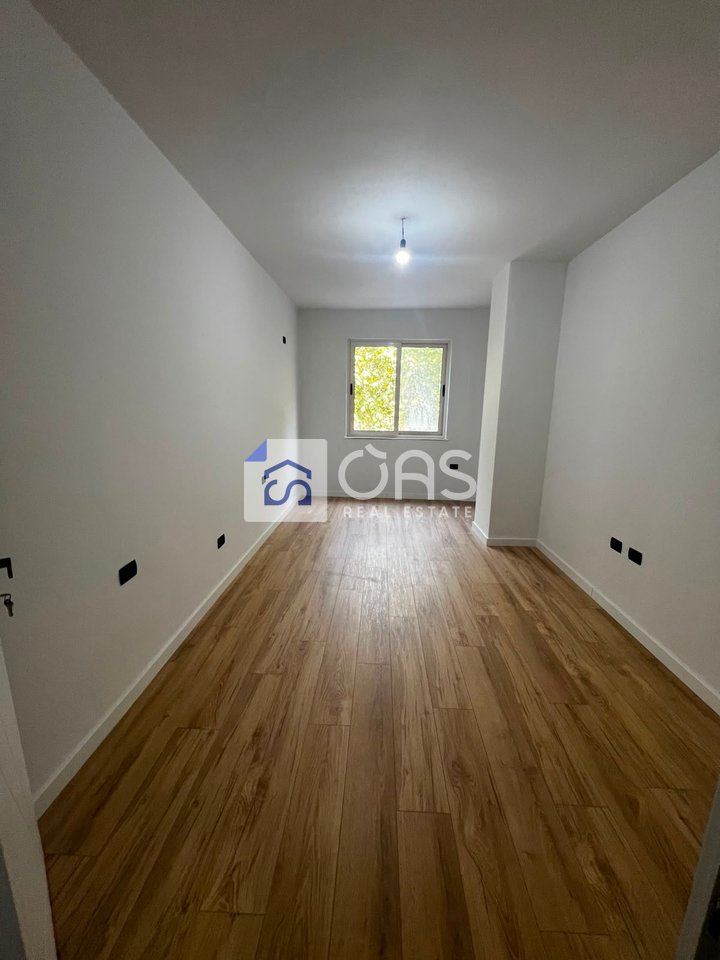 Shitet apartament 2+1 ne Don Bosko.