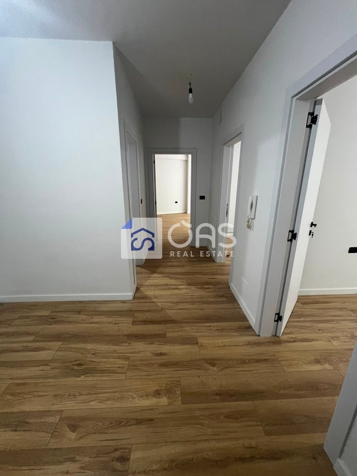 Shitet apartament 2+1 ne Don Bosko.