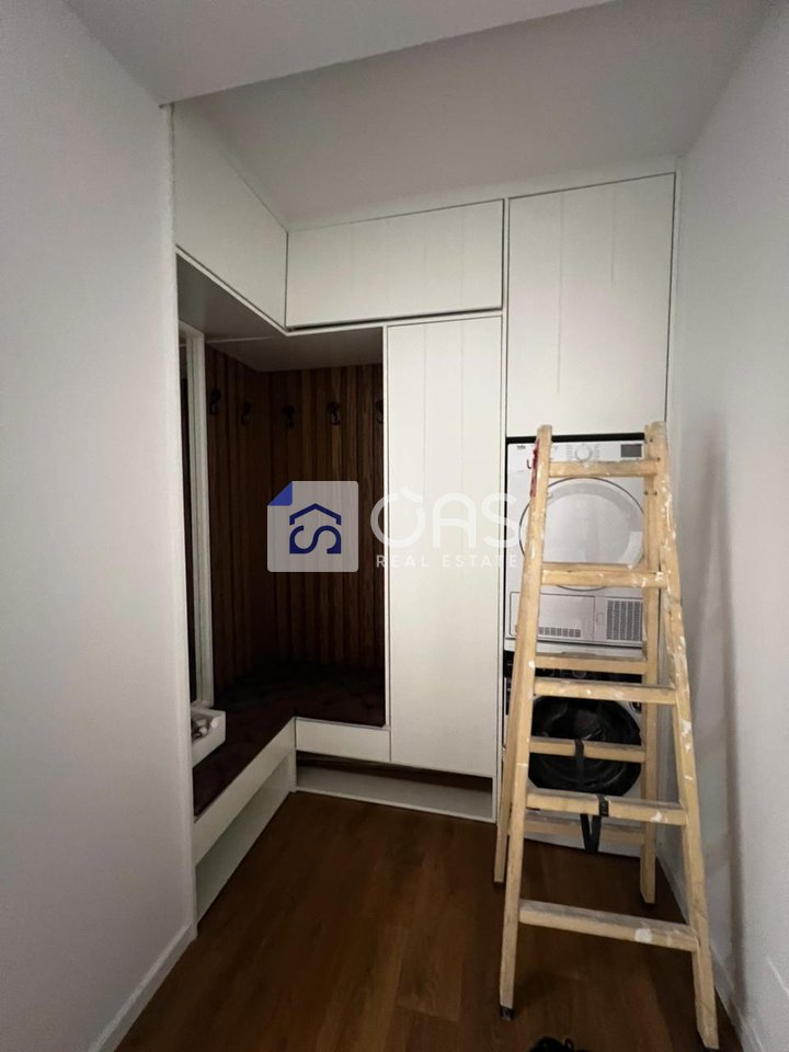 Super apartment 3+1+2+Veranda+Parking for rent at Bulevardi I Ri.