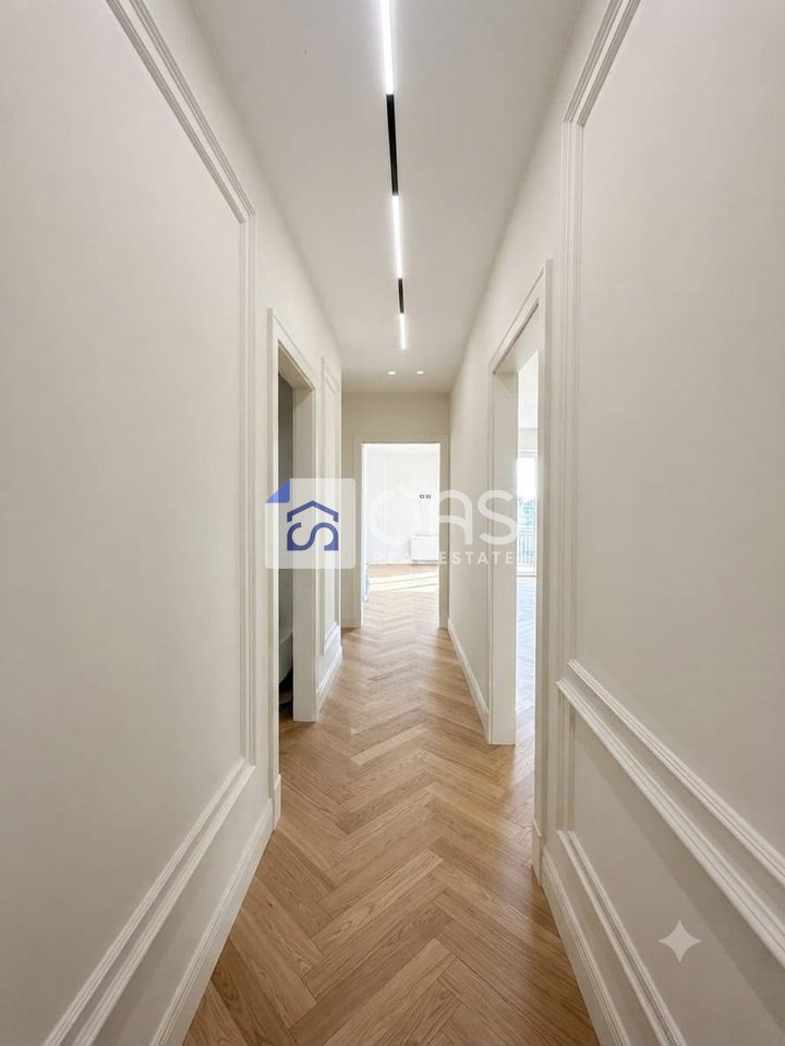 Apartment 1+1 for sale at 21 Dhjetori