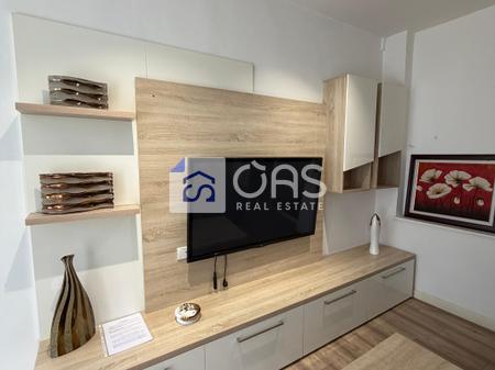 Jepet apartament me qera 1+1 Rruga Barrikadave